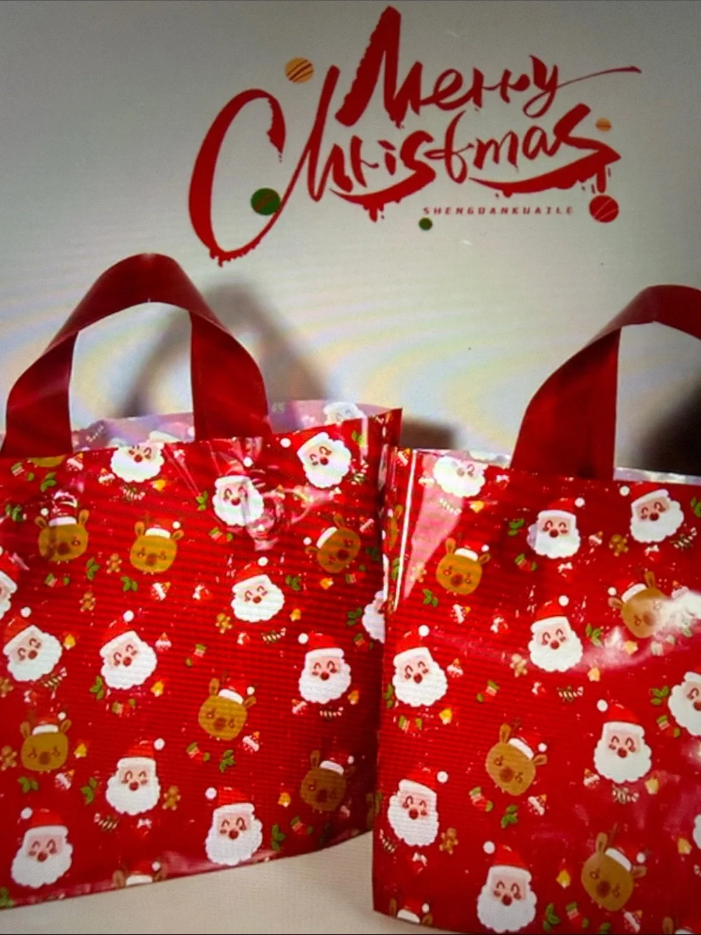 ❣️5/$25❣️5! reusable Festive Red Santa & Reindeer Gift Bags -  🆕
